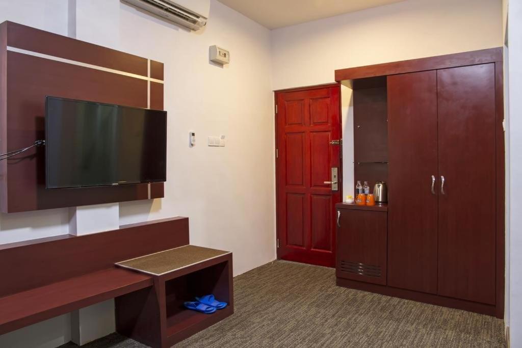 D'Merlion Hotel Pembunuh Екстериор снимка